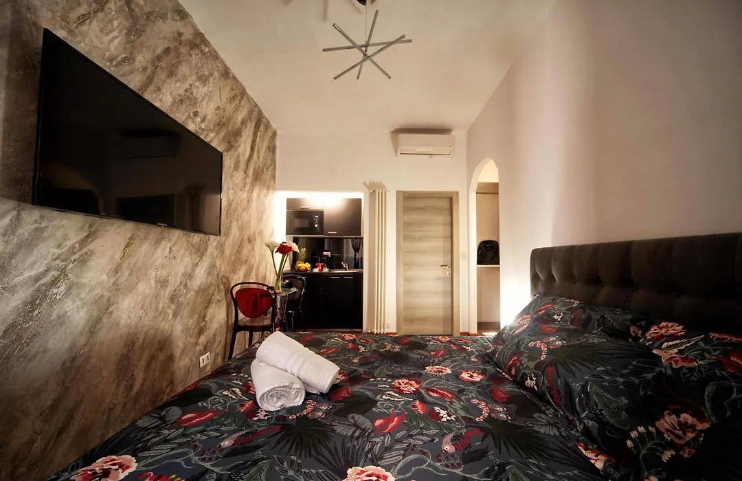 farnese jacuzzi apartment-1